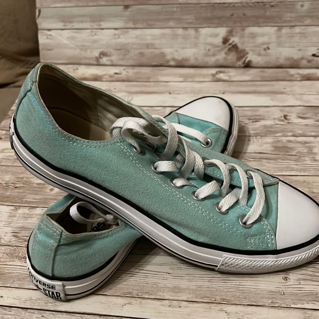 Mint Converse